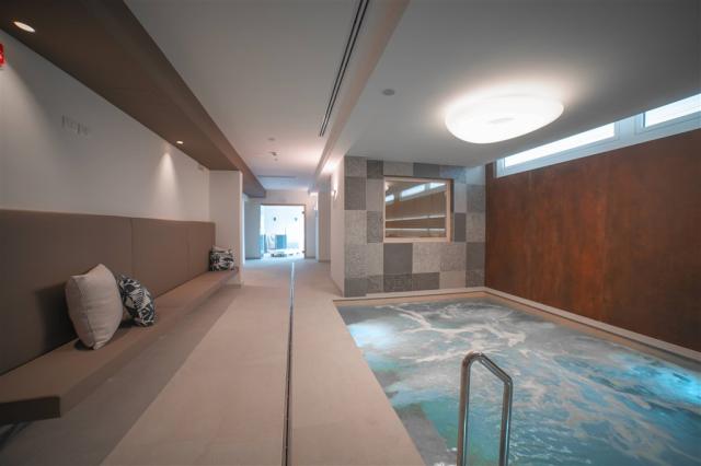 corridoio-piscina-min.jpg