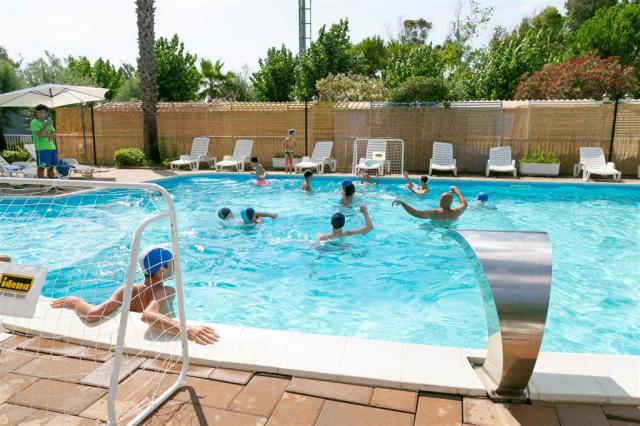 piscina.jpg