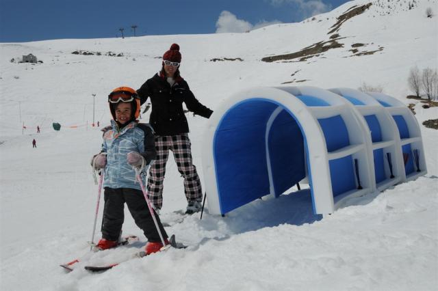 ORC - 2012 - Mere et fille tunnel Opoual - Gilles Baron -010100