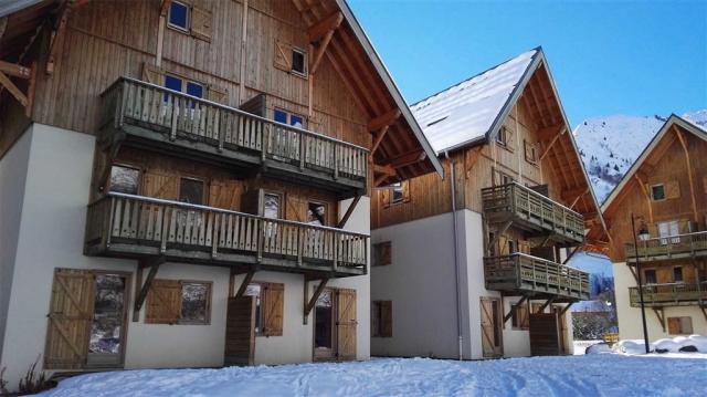Les-Fermes-de-Saint-Sorlin-exterieur-2-hiver.jpg
