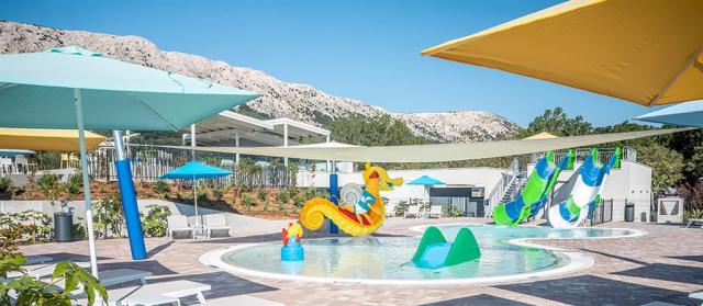 baska-beach-camping-resort-water-park-light.jpg