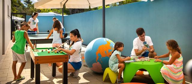 padova-premium-camping-resort-maro-playrooms-02-light.jpg
