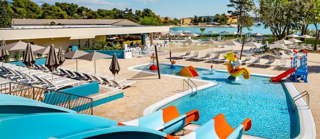 padova-premium-camping-resort-water-park-01-light.jpg
