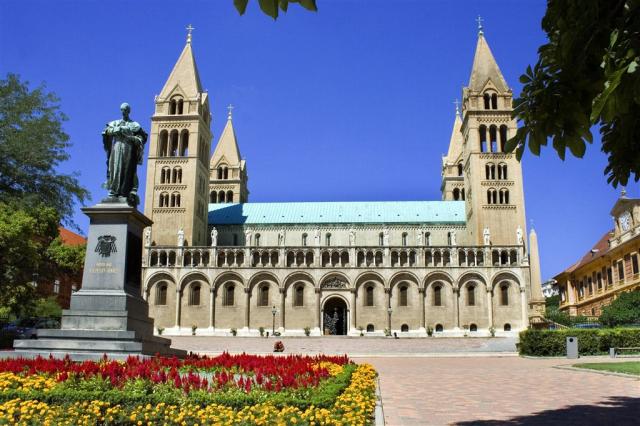 Pécs_Cathedral_-_Hungary.jpg