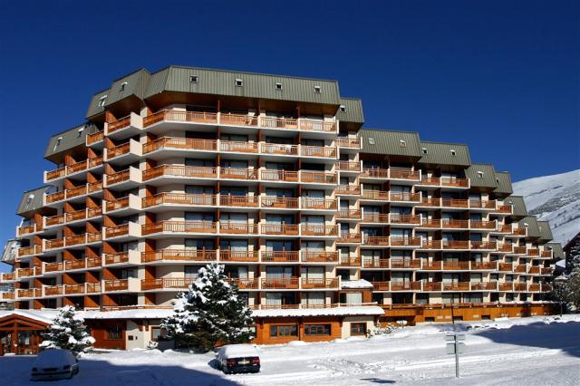 cestovni-kancelar-victoria-francie-les-2-alpes-meijotel-plein-s