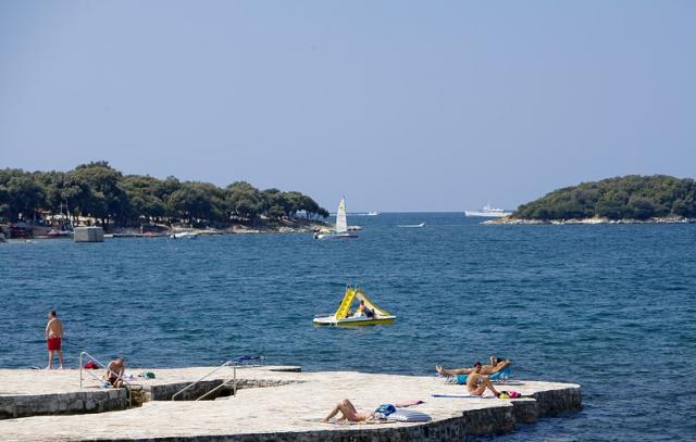 Photos_Porec_Orsera Camping Resort_Orsera Camping Resort Beach 