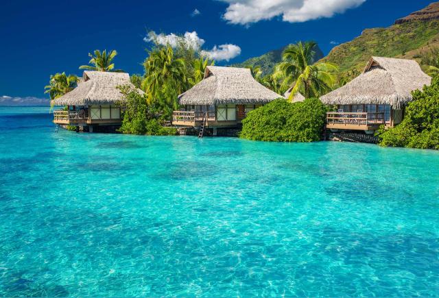<p>Polynésie - Atraktivní chýše na Bora Bora</p>