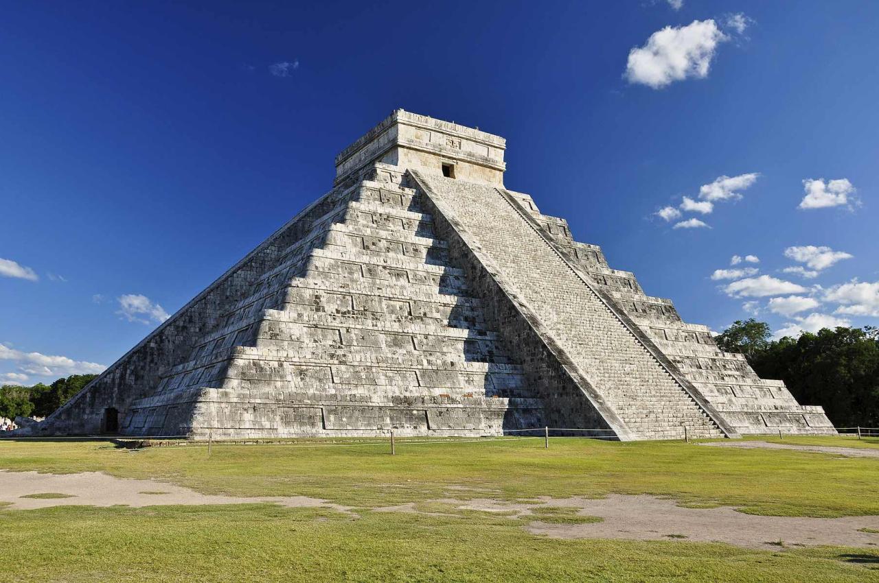 Mexiko a Día de Muertos - Pyramidy, pláže a nejbarevnější svátek mrtvých
