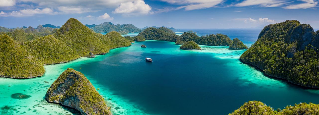 Papua i Kalimantan - Mořský ráj Raja Ampat i orangutani