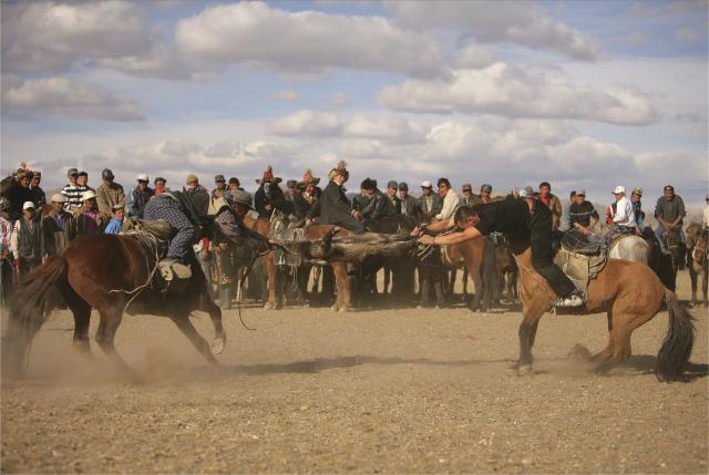 <p>Mongolsko - soutěže na festivalu Golden Eagle</p>