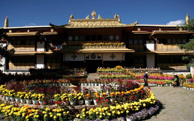 <p>Tibet - Lhasa - letní sídlo dalajlámů Norbulinka</p>