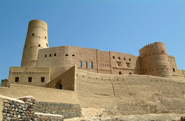 <p>Omán - středověká pevnost Bahla (UNESCO)</p>