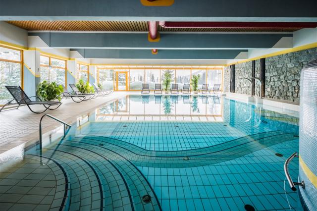 AT_KLU_Panorama_Hotel_Turra_21apv80_00014.jpg