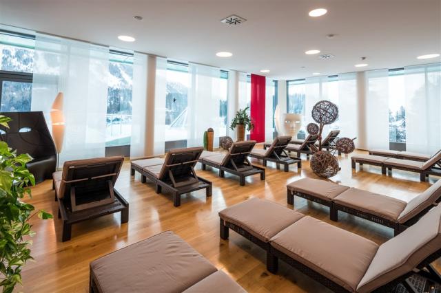 AT_KLU_Panorama_Hotel_Turra_21apv80_00018.jpg