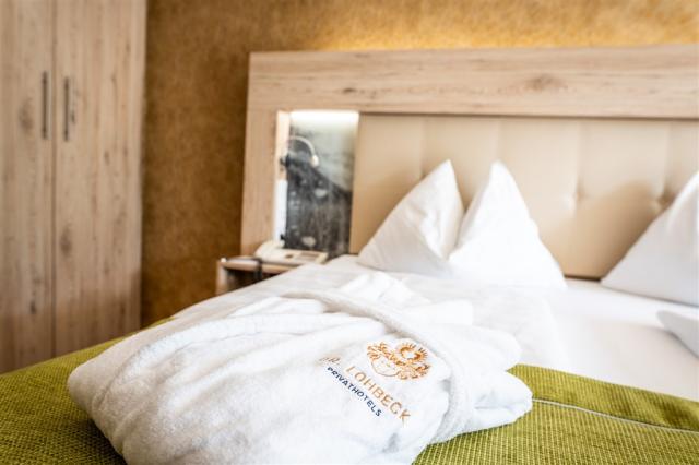 AT_KLU_Panorama_Hotel_Turra_21apv80_00009.jpg