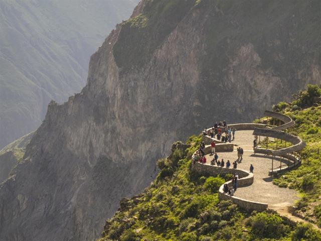 dreamstime_xxl_33550728_colca (Copy).jpg