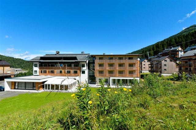 AT_KLU_Almhotel_Krnten_zf4ftui_00021.jpg