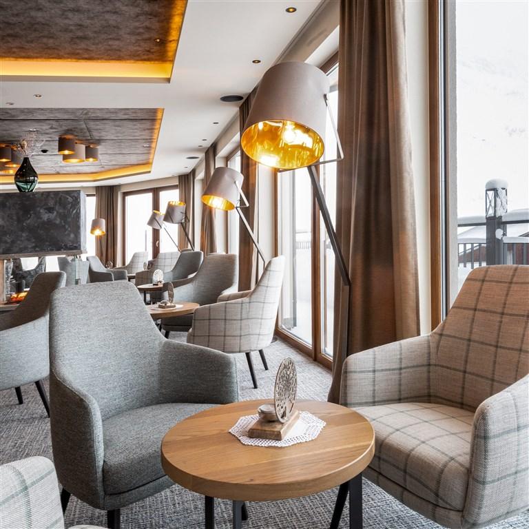 Lounge9.jpg