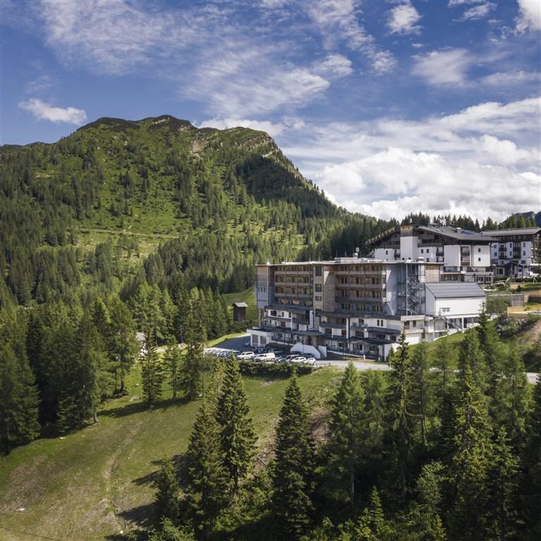 2107lm_falkensteiner-sonnenalpe-exterior_DJI_0974(1).jpg