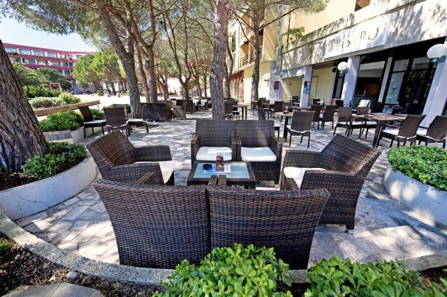 Bistro_16.JPG.jpg