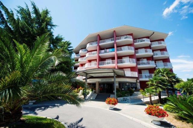 Hotel Haliaetum-entrance.jpg