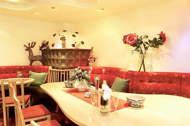 AT_KLU_Familienhotel_Bergho_ugbbjaj_00026.jpg