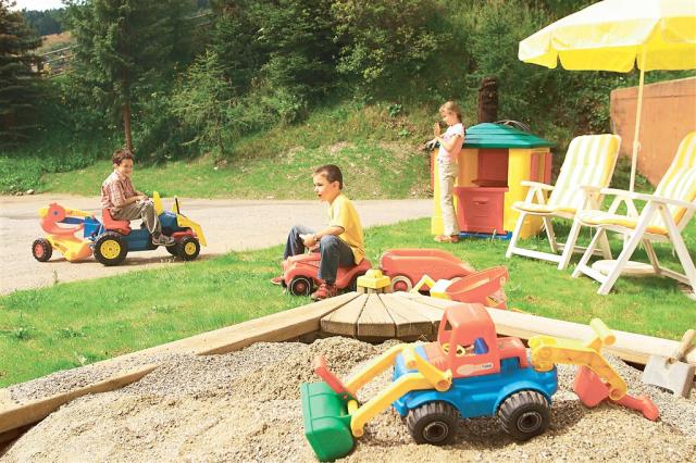 AT_KLU_Familienhotel_Bergho_ugbbjaj_00020.jpg