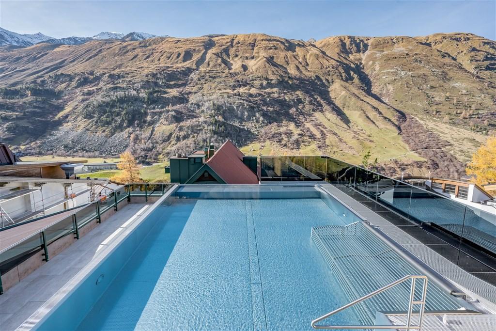 Pool (12).jpg
