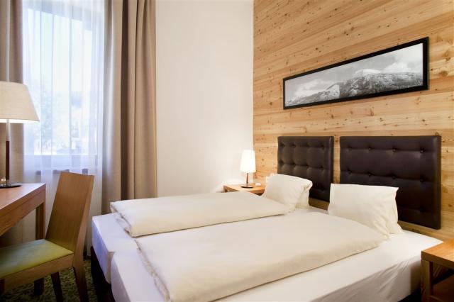 Hotel-Bon-Alpina-Innsbruck-Igls-3SterneHotel-gutequalitaet-supe