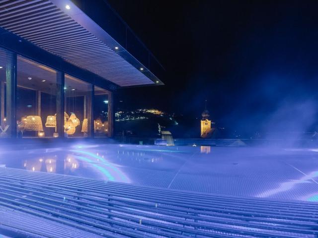 enjoyness_Pool7.jpg