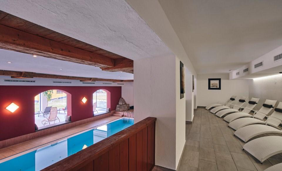 13-hallenbad.jpg