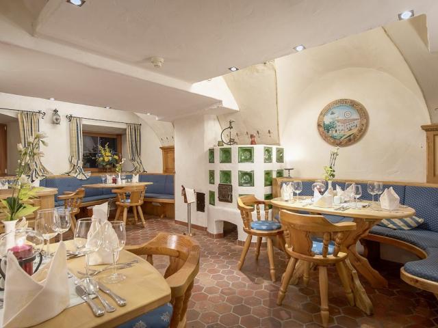 GaststubeRestaurantFurtherwirtHotelSanktJohannInTirol.jpg