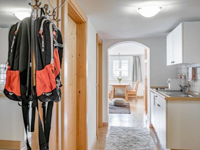 FamAppartement_Landhaus_Eingangsbereich_Kitchenette.jpg