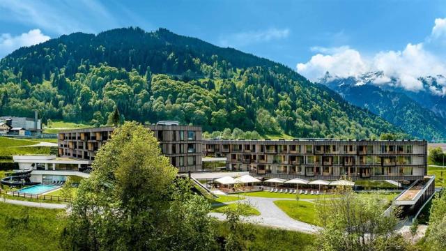 falkensteiner-hotel-montafon-sommer-exterior-1920x1080.jpg
