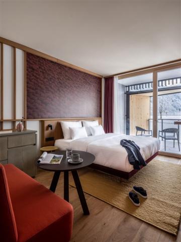 2212dd_falkensteiner-montafon-rooms-17 - Grand Deluxe Room.jpg