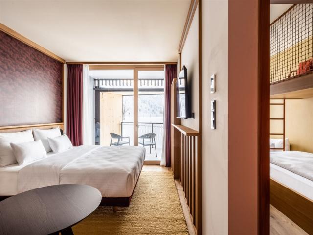 2212dd_falkensteiner-montafon-rooms-19 - Deluxe Room.jpg