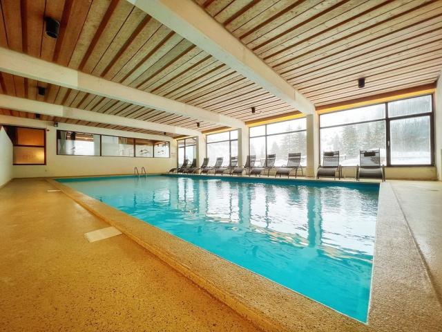 Pool.jpg