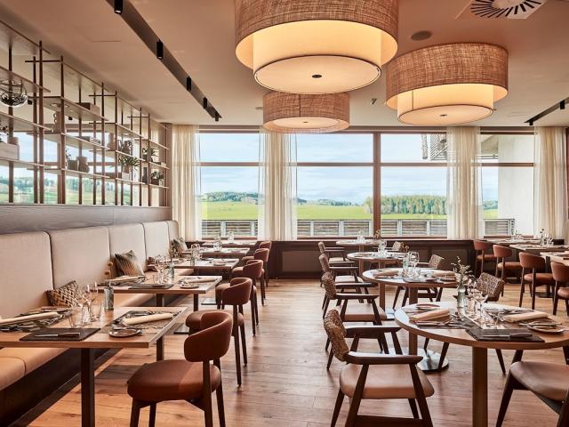 2304bb_falkensteiner-bad-leonfelden-restaurant-0210_eciRGB.jpg
