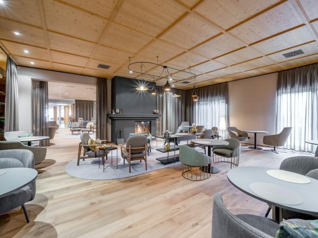 kaminlounge5-hotel-aqua-dome-tirol-therme-laengenfeld.jpg