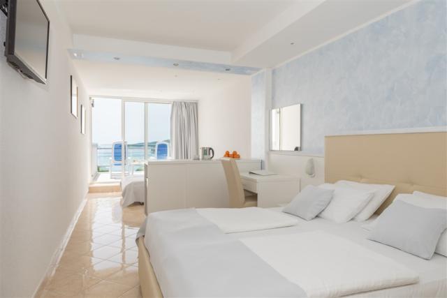 KRO-V00027-Superior-Seaside (13).jpg