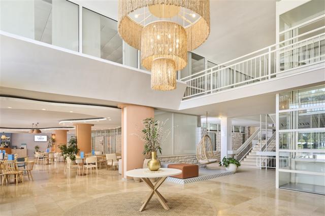 Laguna_Maradiso_Hotel_by_Aminess_2025_Lobby_Bar_05.jpg