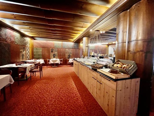 Schrofensten_Food&Beverage_Food_Fruehstueck_Buffet_Rittersaal_A