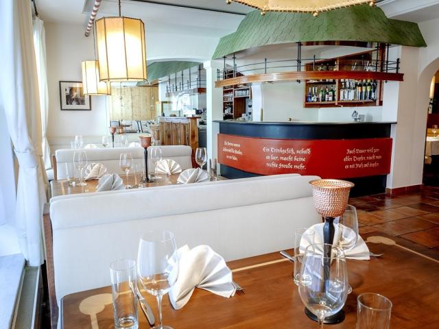 Schrofenstein_Gebaeude_Raeumlichkeiten_Restaurant_2021 (15).jpg