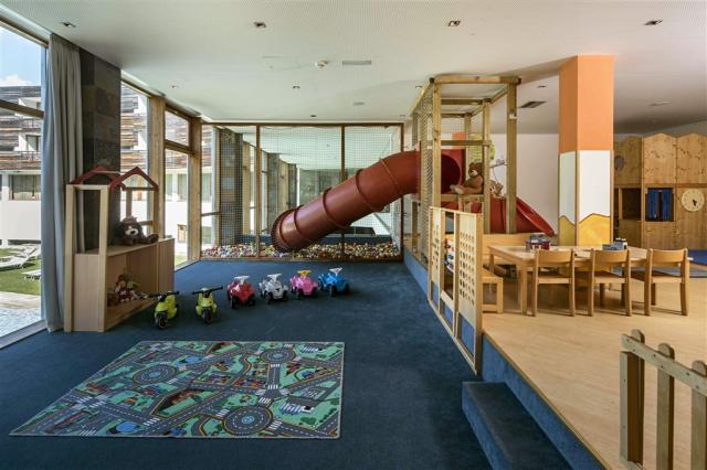 AT_KLU_Falkensteiner_Hotel__Lnhmk7L_00106.jpg