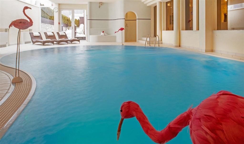Pool.jpg