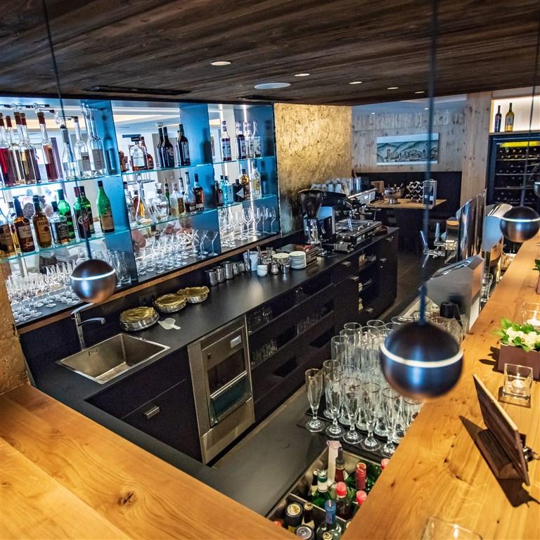 Bar.jpg