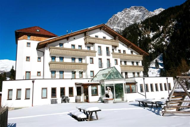 AT_INN_Tia_Monte__Tia_Mont_nwer8qL_00053.jpg
