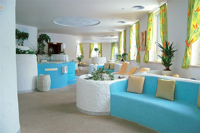 AT_KLU_Karla_Wellness__Vi_nbp272k_00000.jpg
