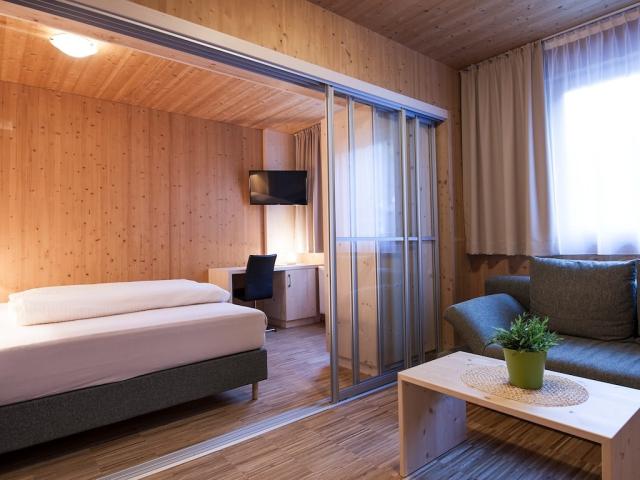 juniorsuite_08.jpg