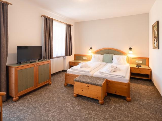 1596_Hotel_Krimmlerfaelle_2024_01_lo.jpg